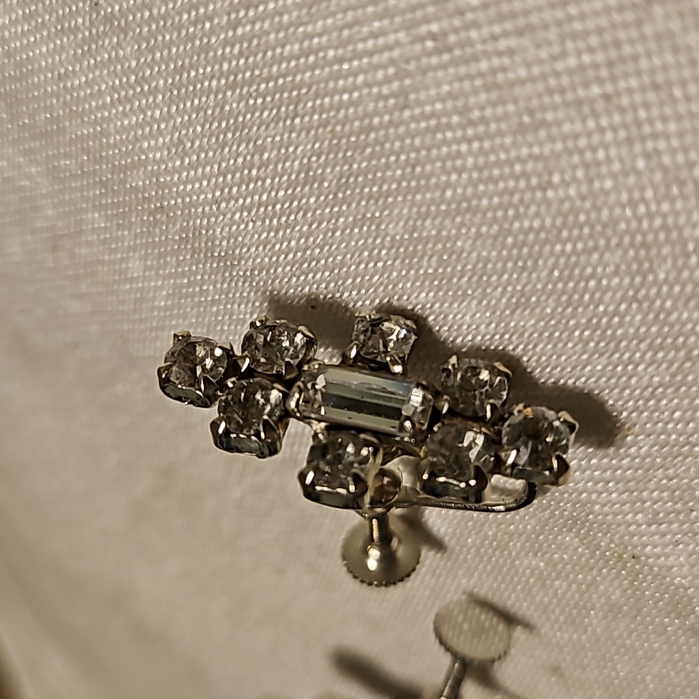 White Metal Clear Rhinestone Screw Back Earrings - Picture 4 of 5